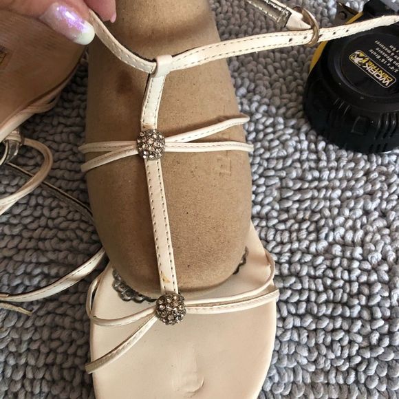 La Château  strapy white kitten heel sandals  6 - Picture 4 of 11